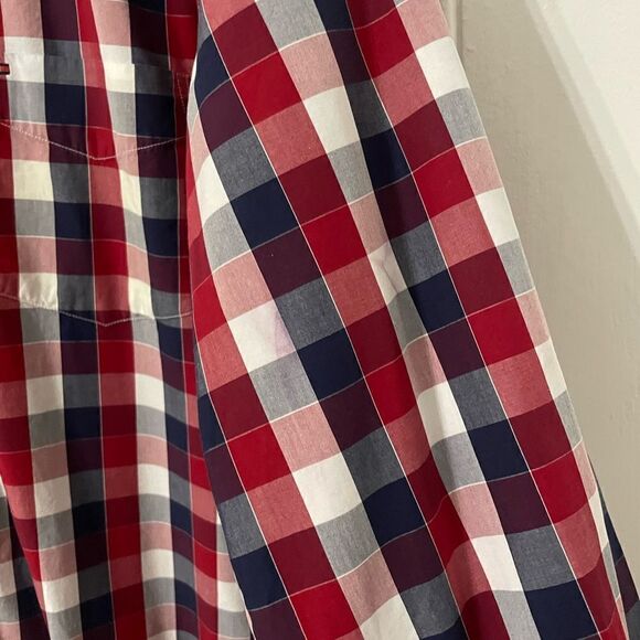 Tommy Hilfiger long sleeve button down - Picture 5 of 7